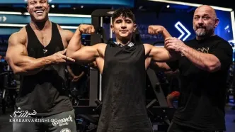 فیگور پسر هادی چوپان که روی دست پدر زد!