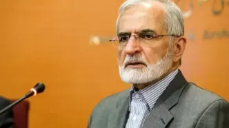 نگاه نافذ و جدی خرازی به نماینده طالبان در یک مراسم رسمی + عکس