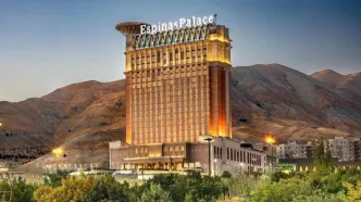 یک شب اقامت در هتل های ۵ستاره تهران چقدر آب میخورد؟ / بزرگترین هتل لاکچری ایران در تهران