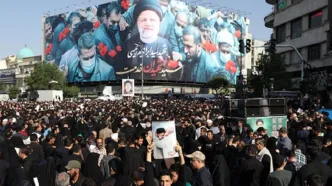 قطارهای فوق‌العاده در خط ۴ مترو / سوگواران مراسم وداع با شهدای خدمت ازدحام کردند