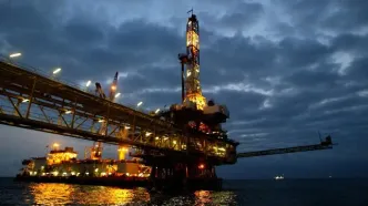 کولاک دولت در فروش نفت | درآمدهای نفتی ۳۰۰ درصد افزایش یافت