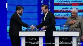 بر اساس قرعه‌کشی، علیرضا زاکانی با شماره شش در جدول قرار می‌گیرد