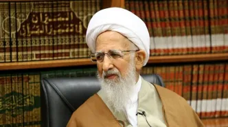 آیت‌الله جوادی آملی رأی خود را به صندوق انداخت+ عکس