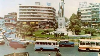 چند عکس تاریخی از میدان انقلاب ۶۰ سال قبل!