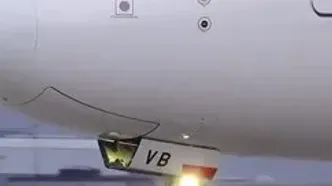 (ویدئو) نمایی تماشایی از تیک آف ایرباس ۳۸۰؛ هواپیما پس از برخاستن محو شد!