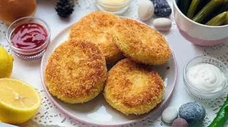 طرز تهیه کوکو سیب زمینی با مرغ و سبزیجات