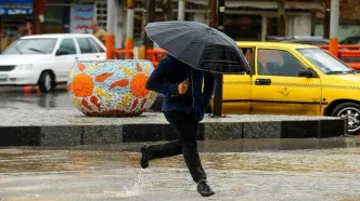 بارش و وزش باد لحظه ای در تهران+ فیلم
