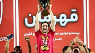 از خودگذشتگی خطرناک مدافع پرسپولیس برای قهرمانی