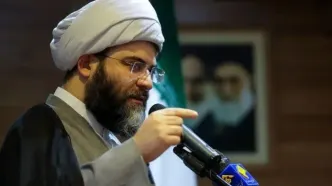 اعتراض تند رئیس سازمان تبلیغات به قرآن خواندن ظریف!