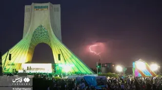 تصاویر | اولین تصاویر از آتش‌سوزی در اطراف میدان آزادی تهران