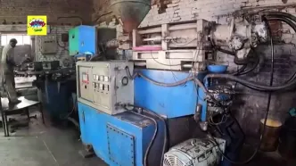 (ویدئو) فرآیند دیدنی بازیافت دمپایی کهنه و تبدیل آن ها به صندل