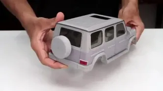 (ویدئو) چگونه یک ماشین مرسدس بنز کلاس جی کوچک با لوله پلیکا بسازیم؟