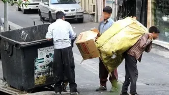 ایران با پدیده «فقرای شاغل» مواجه است/عبداللهی: دهه‌ی ۸۰ از هر ۱۰ ایرانی یکی فقیر بود، حالا از هر سه ایرانی یک نفر فقیر است