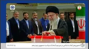 رهبر انقلاب: مردم با افزایش همت خود کار را تمام کنند