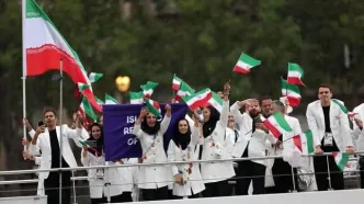 رژه آبی کاروان ایران در افتتاحیه المپیک‌ پاریس