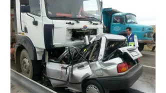 4 کشته و زخمی در تصادف هولناک پراید با کامیون پارک شده در شیراز + جزییات