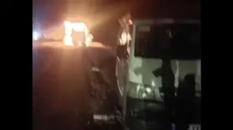 فیلم آتش سوزی اتوبوس مسافربری در جاده ایلام به مهران