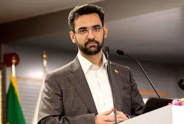 آذری جهرمی در کنار گزینه وزارت اقتصاد+عکس