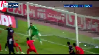 گل اول پرسپولیس توسط ایوب العملود در دقیقه 89 / تراکتور 1 - پرسپولیس 1