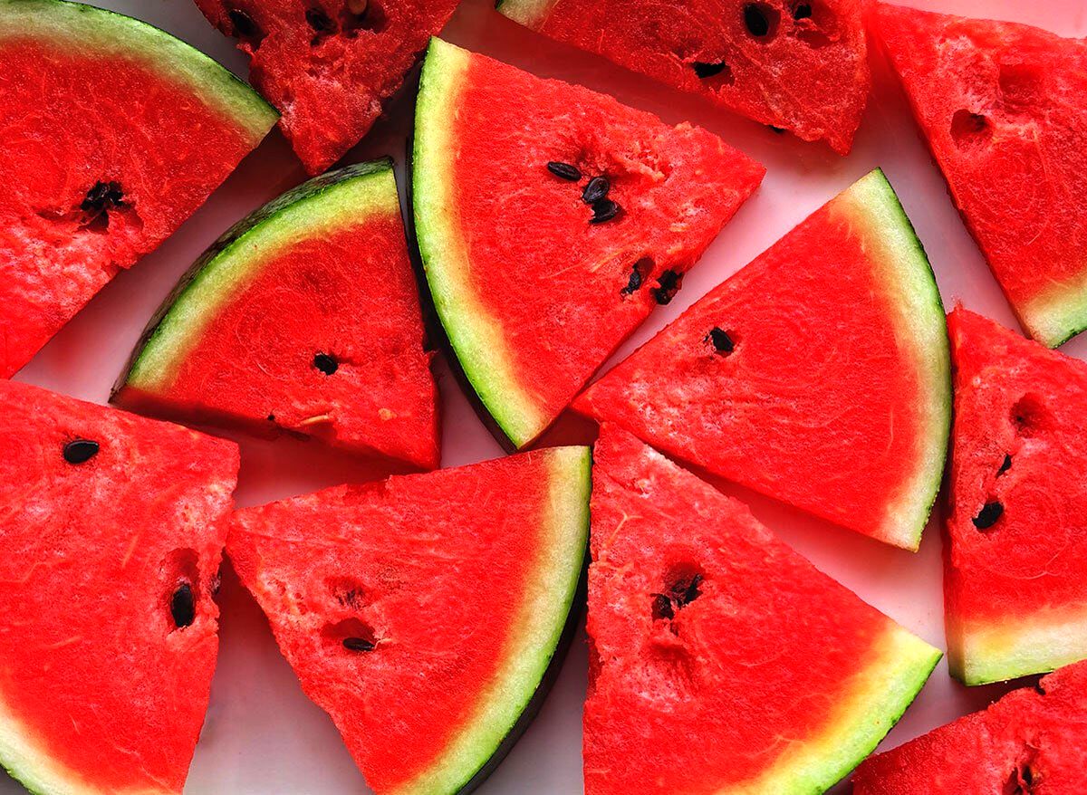 با این مواد غذایی بدن خود را خنک نگه دارید