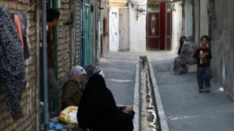 پرچم افغانستان در جوادیه تهران به اهتزاز درآمد!