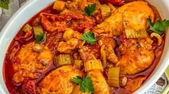 طرز تهیه خورش مرغ و کرفس | یک خورش خوشمزه و مقوی