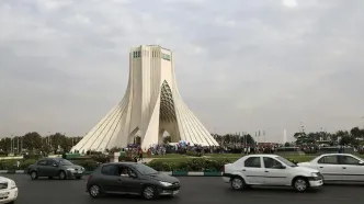 محدودیت‌های ترافیکی بدرقه زائران کربلا در میدان آزادی