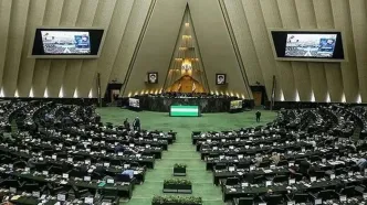 نمایندگان پس از یک هفته تعطیلی به صحن بازمی‌گردند/ طرح نحوه برگزاری تجمعات و راهپیمایی‌ها و لایحه سازمان ملی مهاجرت در دستور کار پارلمان