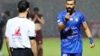 رامین رضاییان برای عقد قرارداد با استقلال وارد این باشگاه شد