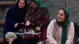 کنسرت بامزه زنان در جوکر با آهنگ مشهور سندی