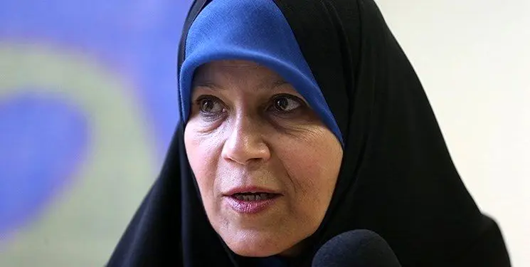 اولین عکس از فائزه هاشمی بعد از آزادی از زندان