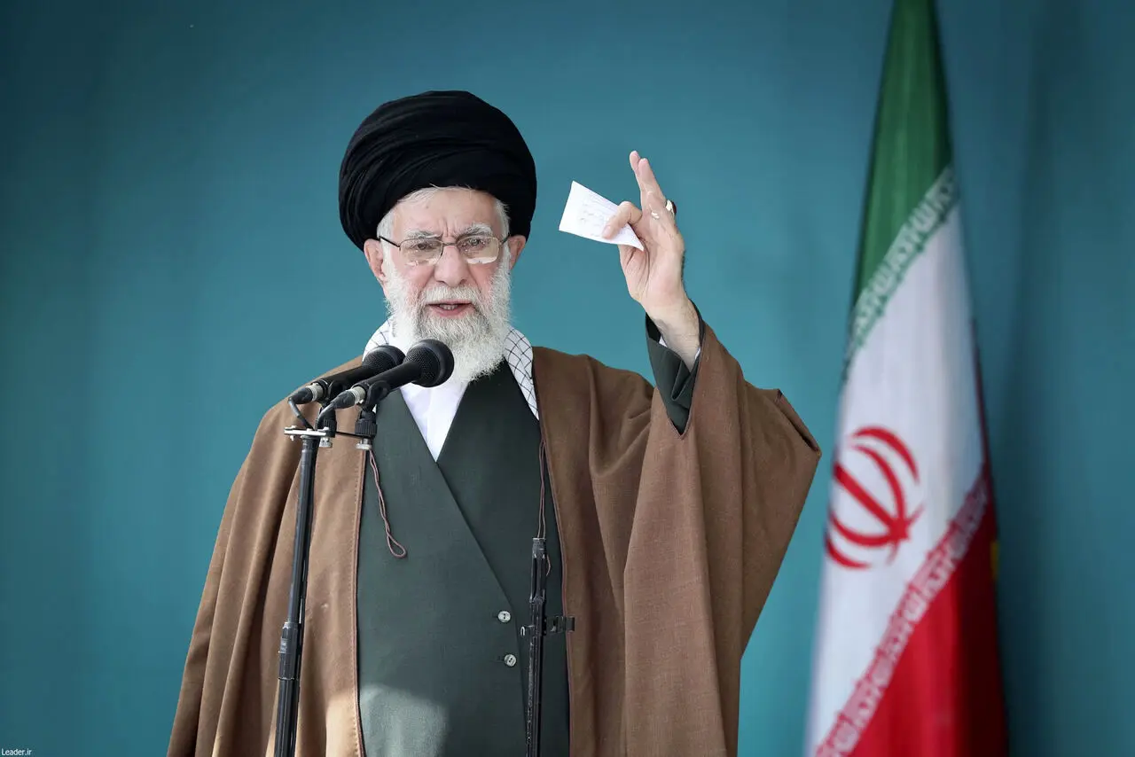 نماز جمعه تهران به امامت رهبر انقلاب اقامه می‌شود