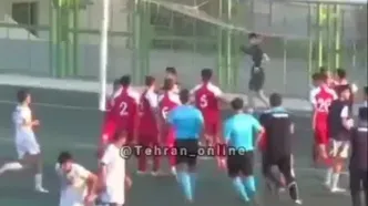 لحظه درگیری عجیب بازیکن پرسپولیس!