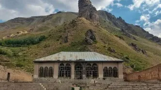 این کاخ متروکه، هرجای دیگر دنیا بود، آن را حلوا حلوا می‌کردند