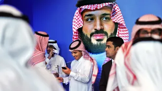 مانور پر زرق و برق بن سلمان در میانه آتش خاورمیانه