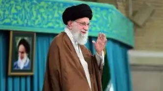 تصویری از رهبر انقلاب در دیدار هزاران نفر از زنان و دختران سراسر کشور + عکس