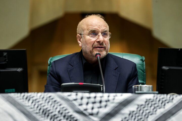 قالیباف: دولت قانون متناسب‌سازی بازنشستگان را اجرا کند