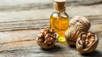 به این 8 دلیل هر روز روغن گردو بخورید