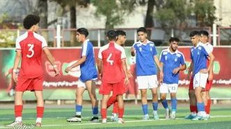 فرق استقلال و پرسپولیس، از زمین تا آسمان!