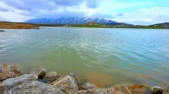 تصاویری جالب از یخ زدن دریاچه سد گلیل خراسان‌شمالی