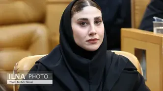 عیادت ناهید کیانی از مبینا نعمت‌زاده پس از جراحی