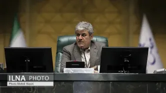 احمدی‌نژاد خودش ردیف‌های حذف بودجه را تیک می‌زد، پزشکیان هم مصادیق زائد را اعلام کند