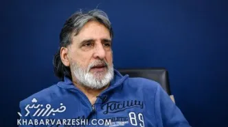خود جباری هم می‌داند فصل آینده سرمربی استقلال نیست!/ اگر سرمربی بزرگ نیامد، فرهاد مجیدی را بیاورید/ کلارنس سیدورف دلال است!