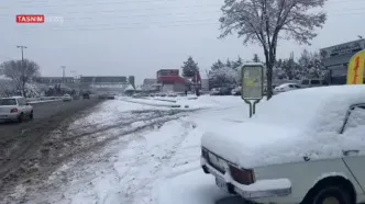 خیابان‌های زنجان پس از بارش برف سنگین‌ و تعطیلی مدارس