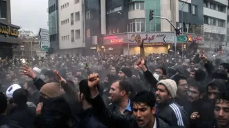 سوالات یک روزنامه؛ وقایع دی ۹۶ تکرار می شود؟/ خط و نشان برای تندروها افاقه می‌کند؟/ در دولت سیزدهم از کدام بحران عبور شد؟/ رشد 8 درصدی چرا محقق نشد؟