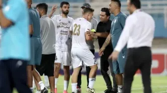 مدافع برزیلی چادرملو مصدوم شد