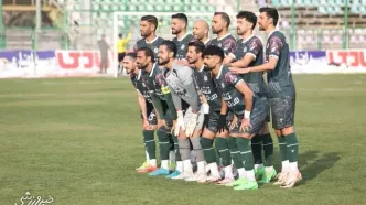 پوستر ذوب آهن برای بازی پرسپولیس