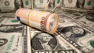 قیمت جدید دلار و یورو در بازار آزاد - ۱۹ اسفند