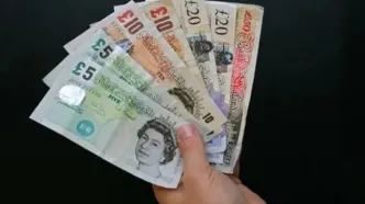 قیمت پوند امروز ۳۰ دی ۱۴۰۳/ثبات آرام بازار امروز پوند و ارزهای مبادله ای در بازار امروز یکشنبه ۳۰ دی ۱۴۰۳+جدول