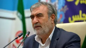 عزیزی: هرگونه خطای محاسباتی عواقب ناگواری برای دشمن خواهد داشت